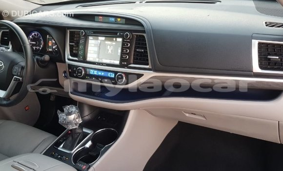 Buy Import Toyota Highlander Other Car in Import - Dubai in Attapeu Province Buy Import Toyota Highlander Other Car in Import - Dubai in Attapeu Province