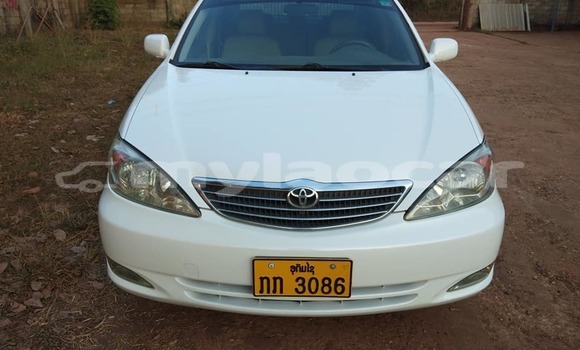 Buy Used Toyota Camry White Car in Vientiane in Vientiane Province Buy Used Toyota Camry White Car in Vientiane in Vientiane Province