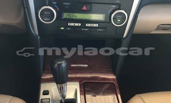 Buy Used Toyota Camry White Car in Vientiane in Vientiane Province Buy Used Toyota Camry White Car in Vientiane in Vientiane Province
