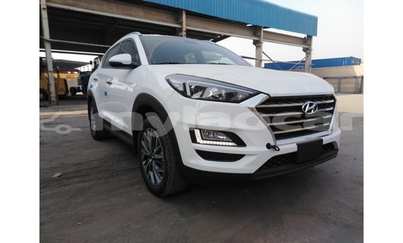 Buy Import Hyundai Tucson White Car in Import - Dubai in Attapeu Province Buy Import Hyundai Tucson White Car in Import - Dubai in Attapeu Province