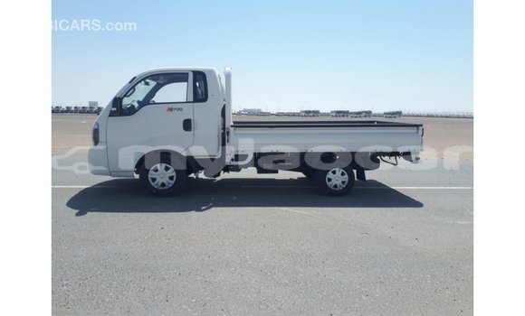 Buy Import Kia Rio White Car in Import - Dubai in Attapeu Province Buy Import Kia Rio White Car in Import - Dubai in Attapeu Province