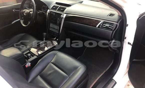 Buy Used Toyota Camry White Car in Vientiane in Vientiane Province Buy Used Toyota Camry White Car in Vientiane in Vientiane Province