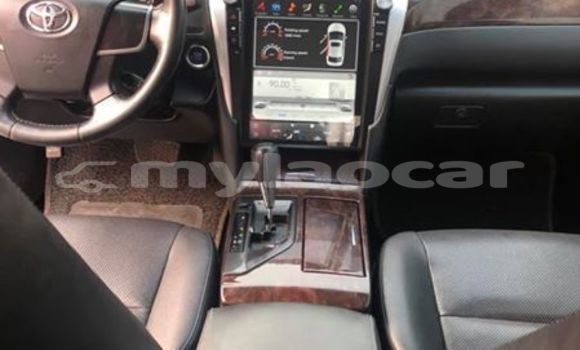 Buy Used Toyota Camry White Car in Vientiane in Vientiane Province Buy Used Toyota Camry White Car in Vientiane in Vientiane Province