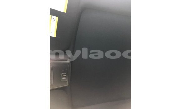 Buy Import Ford Club Wagon White Car in Import - Dubai in Attapeu Province Buy Import Ford Club Wagon White Car in Import - Dubai in Attapeu Province