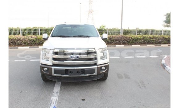 Buy Import Ford Club Wagon White Car in Import - Dubai in Attapeu Province