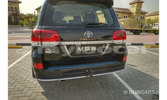 Acheter Import Voiture Toyota Land Cruiser Noir à Import - Dubai, Attapeu Province Acheter Import Voiture Toyota Land Cruiser Noir à Import - Dubai, Attapeu Province