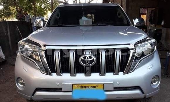 Buy Used Toyota Land Cruiser Prado Silver Car in Vientiane in Vientiane Province Buy Used Toyota Land Cruiser Prado Silver Car in Vientiane in Vientiane Province