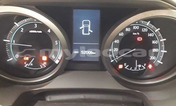 Buy Used Toyota Land Cruiser Prado Silver Car in Vientiane in Vientiane Province Buy Used Toyota Land Cruiser Prado Silver Car in Vientiane in Vientiane Province