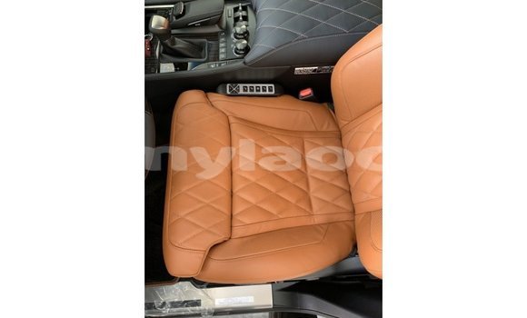 Acheter Import Voiture Lexus LX Noir à Import - Dubai, Attapeu Province Acheter Import Voiture Lexus LX Noir à Import - Dubai, Attapeu Province