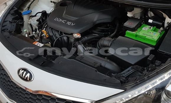 Buy Used Kia Cerato White Car in Vientiane in Vientiane Province Buy Used Kia Cerato White Car in Vientiane in Vientiane Province