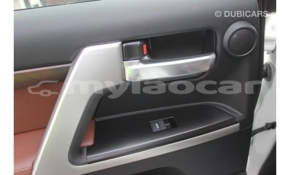 Buy Import Toyota Land Cruiser White Car in Import - Dubai in Attapeu Province Buy Import Toyota Land Cruiser White Car in Import - Dubai in Attapeu Province