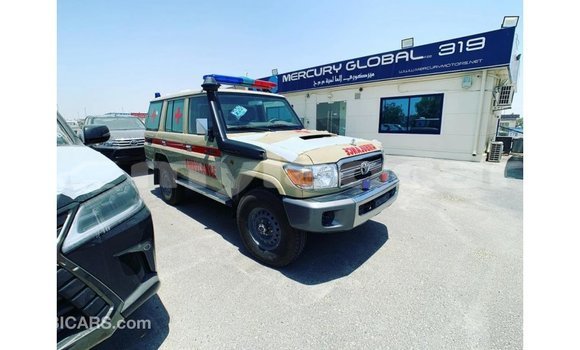 Buy Import Toyota Land Cruiser Beige Car in Import - Dubai in Attapeu Province Buy Import Toyota Land Cruiser Beige Car in Import - Dubai in Attapeu Province