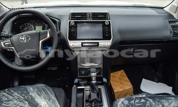 Acheter Import Voiture Toyota Prado Noir à Import - Dubai, Attapeu Province Acheter Import Voiture Toyota Prado Noir à Import - Dubai, Attapeu Province