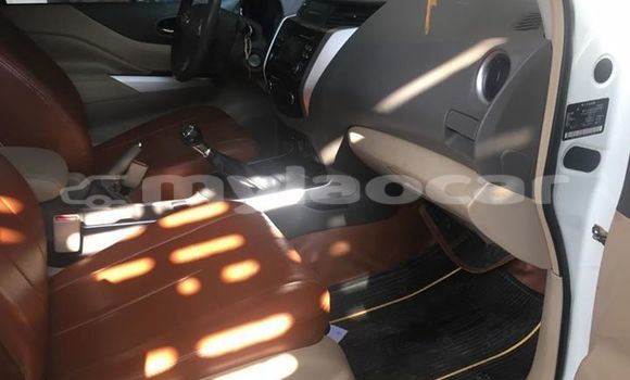 Acheter Occasion Voiture Nissan Navara Blanc à Vientiane, Vientiane Province Acheter Occasion Voiture Nissan Navara Blanc à Vientiane, Vientiane Province