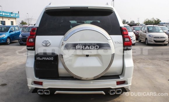 Acheter Import Voiture Toyota Prado Blanc à Import - Dubai, Attapeu Province Acheter Import Voiture Toyota Prado Blanc à Import - Dubai, Attapeu Province