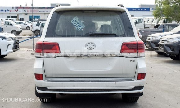 Buy Import Toyota Land Cruiser White Car in Import - Dubai in Attapeu Province Buy Import Toyota Land Cruiser White Car in Import - Dubai in Attapeu Province