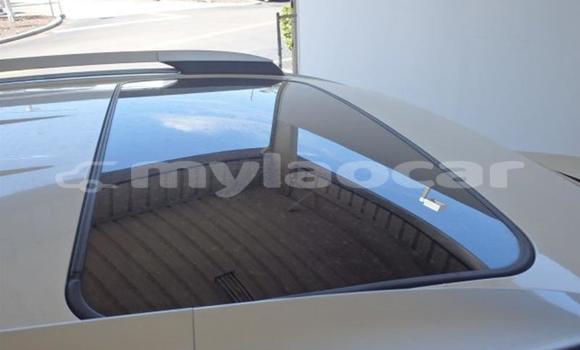 ຊື້ ໃຊ້ແລ້ວ Toyota RAV4 White ລົດ ໃນ Vientiane ໃນ Vientiane Province ຊື້ ໃຊ້ແລ້ວ Toyota RAV4 White ລົດ ໃນ Vientiane ໃນ Vientiane Province