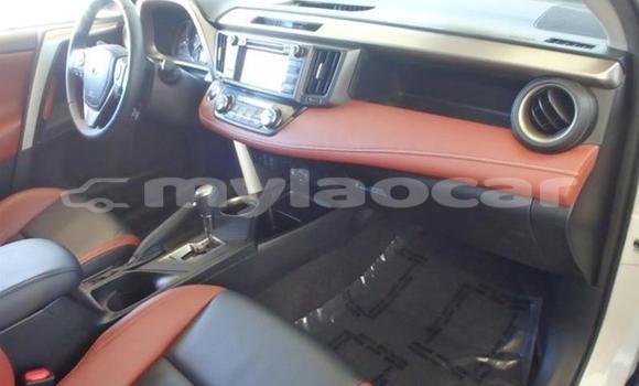 ຊື້ ໃຊ້ແລ້ວ Toyota RAV4 White ລົດ ໃນ Vientiane ໃນ Vientiane Province ຊື້ ໃຊ້ແລ້ວ Toyota RAV4 White ລົດ ໃນ Vientiane ໃນ Vientiane Province