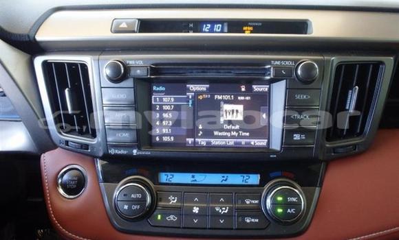 ຊື້ ໃຊ້ແລ້ວ Toyota RAV4 White ລົດ ໃນ Vientiane ໃນ Vientiane Province ຊື້ ໃຊ້ແລ້ວ Toyota RAV4 White ລົດ ໃນ Vientiane ໃນ Vientiane Province