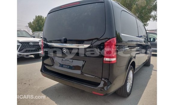 Buy Import Mercedes-Benz 250 Black Car in Import - Dubai in Attapeu Province Buy Import Mercedes-Benz 250 Black Car in Import - Dubai in Attapeu Province