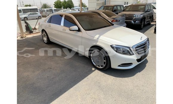 Buy Import Mercedes-Benz 190 (W201) White Car in Import - Dubai in Attapeu Province Buy Import Mercedes-Benz 190 (W201) White Car in Import - Dubai in Attapeu Province