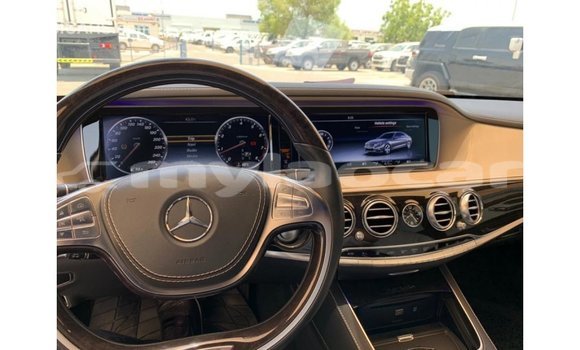 Buy Import Mercedes-Benz 190 (W201) White Car in Import - Dubai in Attapeu Province Buy Import Mercedes-Benz 190 (W201) White Car in Import - Dubai in Attapeu Province
