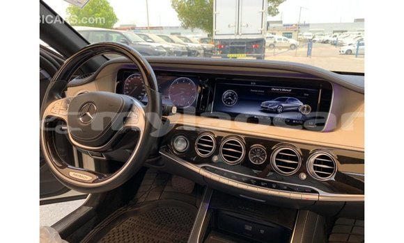 Buy Import Mercedes-Benz 190 (W201) White Car in Import - Dubai in Attapeu Province Buy Import Mercedes-Benz 190 (W201) White Car in Import - Dubai in Attapeu Province