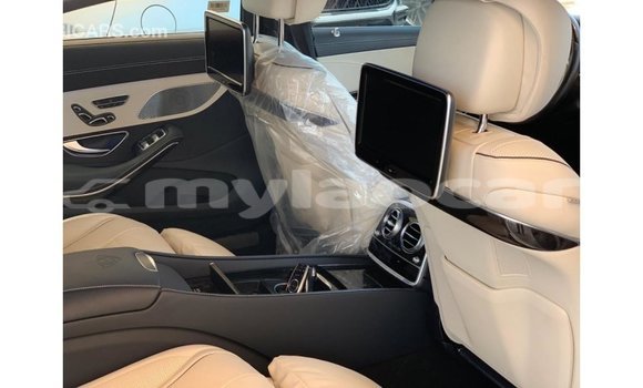 Buy Import Mercedes-Benz 190 (W201) White Car in Import - Dubai in Attapeu Province Buy Import Mercedes-Benz 190 (W201) White Car in Import - Dubai in Attapeu Province