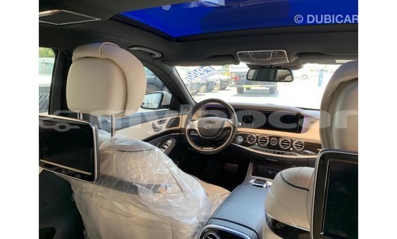 Buy Import Mercedes-Benz 190 (W201) White Car in Import - Dubai in Attapeu Province Buy Import Mercedes-Benz 190 (W201) White Car in Import - Dubai in Attapeu Province