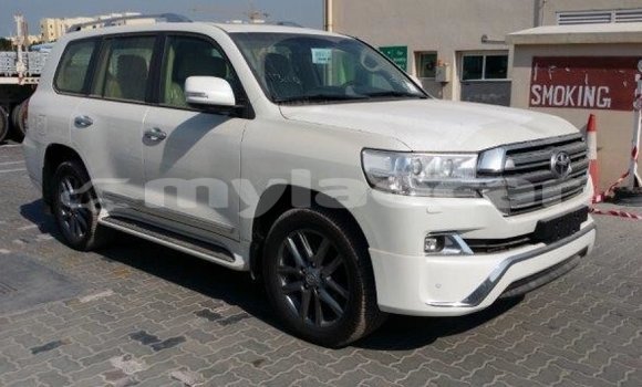 Buy Import Toyota Land Cruiser White Car in Import - Dubai in Attapeu Province Buy Import Toyota Land Cruiser White Car in Import - Dubai in Attapeu Province