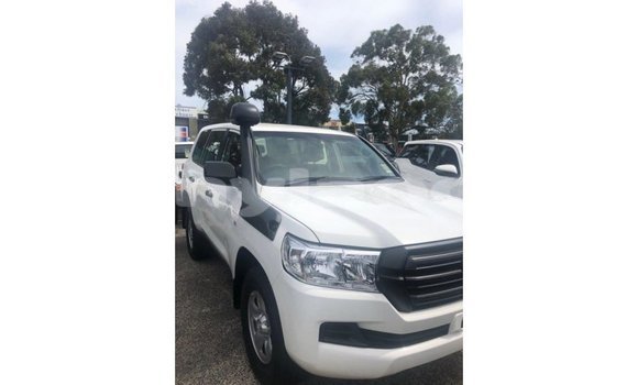 Buy Import Toyota Land Cruiser Black Car in Import - Dubai in Attapeu Province Buy Import Toyota Land Cruiser Black Car in Import - Dubai in Attapeu Province