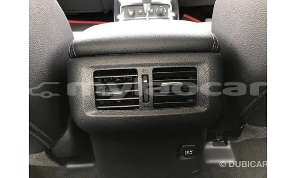 Acheter Import Voiture Mercedes-Benz 250 Blanc à Import - Dubai, Attapeu Province Acheter Import Voiture Mercedes-Benz 250 Blanc à Import - Dubai, Attapeu Province