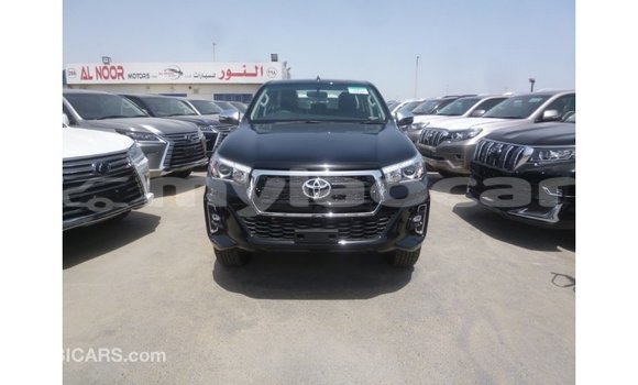 Acheter Import Voiture Toyota Hilux Noir à Import - Dubai, Attapeu Province Acheter Import Voiture Toyota Hilux Noir à Import - Dubai, Attapeu Province