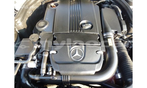 Buy Import Mercedes-Benz 200 White Car in Import - Dubai in Attapeu Province Buy Import Mercedes-Benz 200 White Car in Import - Dubai in Attapeu Province