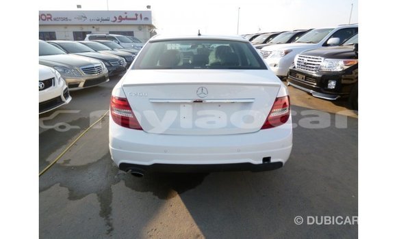 Buy Import Mercedes-Benz 200 White Car in Import - Dubai in Attapeu Province Buy Import Mercedes-Benz 200 White Car in Import - Dubai in Attapeu Province