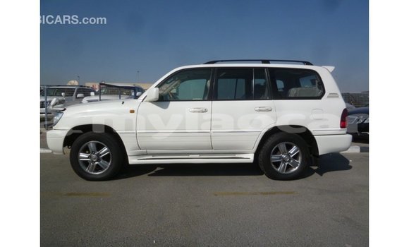 Buy Import Toyota Land Cruiser White Car in Import - Dubai in Attapeu Province Buy Import Toyota Land Cruiser White Car in Import - Dubai in Attapeu Province
