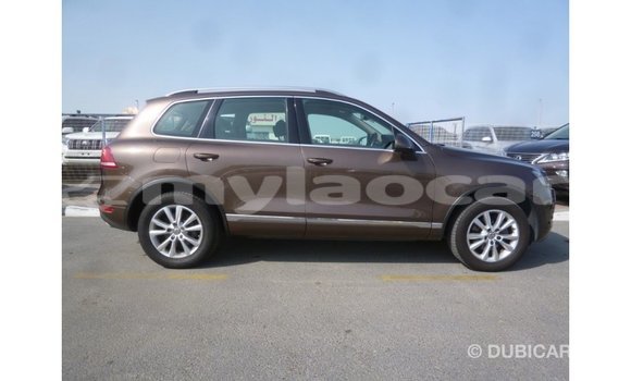 Acheter Import Voiture Volkswagen Touareg Marron à Import - Dubai, Attapeu Province Acheter Import Voiture Volkswagen Touareg Marron à Import - Dubai, Attapeu Province