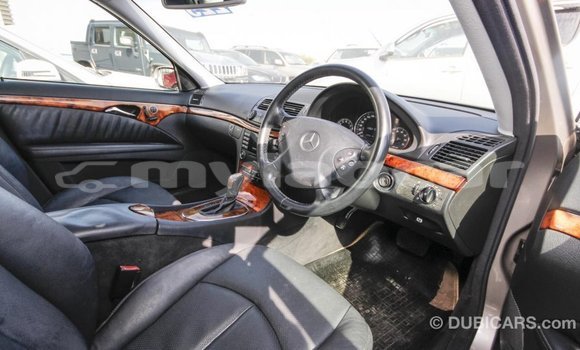 Acheter Import Voiture Mercedes-Benz 200 Autre à Import - Dubai, Attapeu Province Acheter Import Voiture Mercedes-Benz 200 Autre à Import - Dubai, Attapeu Province