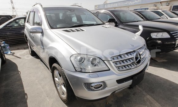 Buy Import Mercedes-Benz 190 (W201) Other Car in Import - Dubai in Attapeu Province Buy Import Mercedes-Benz 190 (W201) Other Car in Import - Dubai in Attapeu Province