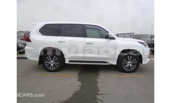 ຊື້ ການ ນຳ ເຂົ້າ Lexus LX White ລົດ ໃນ Import - Dubai ໃນ Attapeu Province ຊື້ ການ ນຳ ເຂົ້າ Lexus LX White ລົດ ໃນ Import - Dubai ໃນ Attapeu Province