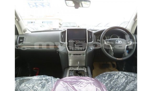 Buy Import Toyota Land Cruiser Other Car in Import - Dubai in Attapeu Province Buy Import Toyota Land Cruiser Other Car in Import - Dubai in Attapeu Province