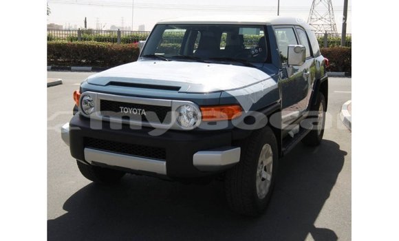 Acheter Import Voiture Toyota FJ Cruiser Bleu à Import - Dubai, Attapeu Province Acheter Import Voiture Toyota FJ Cruiser Bleu à Import - Dubai, Attapeu Province