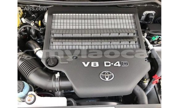 Buy Import Toyota Land Cruiser Black Car in Import - Dubai in Attapeu Province Buy Import Toyota Land Cruiser Black Car in Import - Dubai in Attapeu Province
