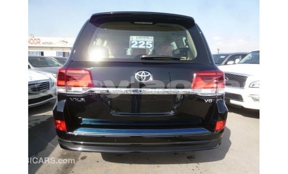 Acheter Import Voiture Toyota Land Cruiser Noir à Import - Dubai, Attapeu Province Acheter Import Voiture Toyota Land Cruiser Noir à Import - Dubai, Attapeu Province