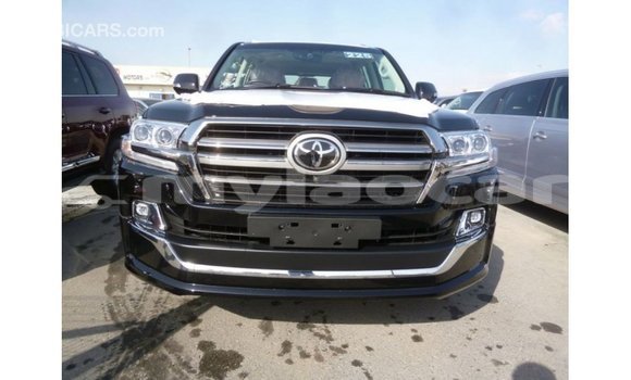 Acheter Import Voiture Toyota Land Cruiser Noir à Import - Dubai, Attapeu Province Acheter Import Voiture Toyota Land Cruiser Noir à Import - Dubai, Attapeu Province