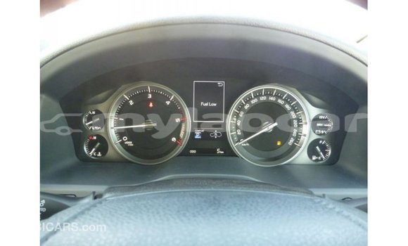 Acheter Import Voiture Toyota Land Cruiser Noir à Import - Dubai, Attapeu Province Acheter Import Voiture Toyota Land Cruiser Noir à Import - Dubai, Attapeu Province