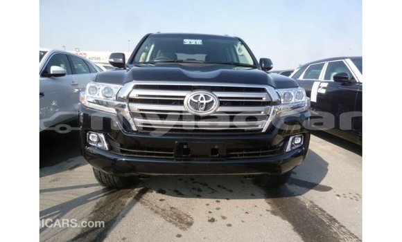 Acheter Import Voiture Toyota Land Cruiser Noir à Import - Dubai, Attapeu Province Acheter Import Voiture Toyota Land Cruiser Noir à Import - Dubai, Attapeu Province