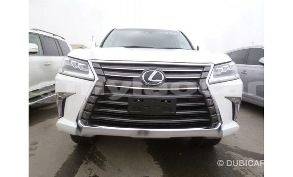 Acheter Import Voiture Lexus LX Blanc à Import - Dubai, Attapeu Province Acheter Import Voiture Lexus LX Blanc à Import - Dubai, Attapeu Province