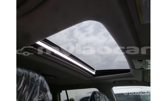 Acheter Import Voiture Lexus LX Blanc à Import - Dubai, Attapeu Province Acheter Import Voiture Lexus LX Blanc à Import - Dubai, Attapeu Province