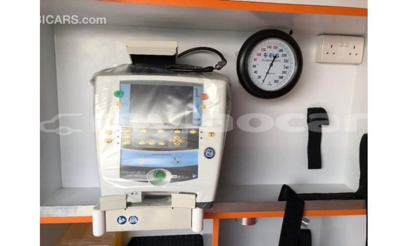 Buy Import Toyota Hiace White Car in Import - Dubai in Attapeu Province Buy Import Toyota Hiace White Car in Import - Dubai in Attapeu Province